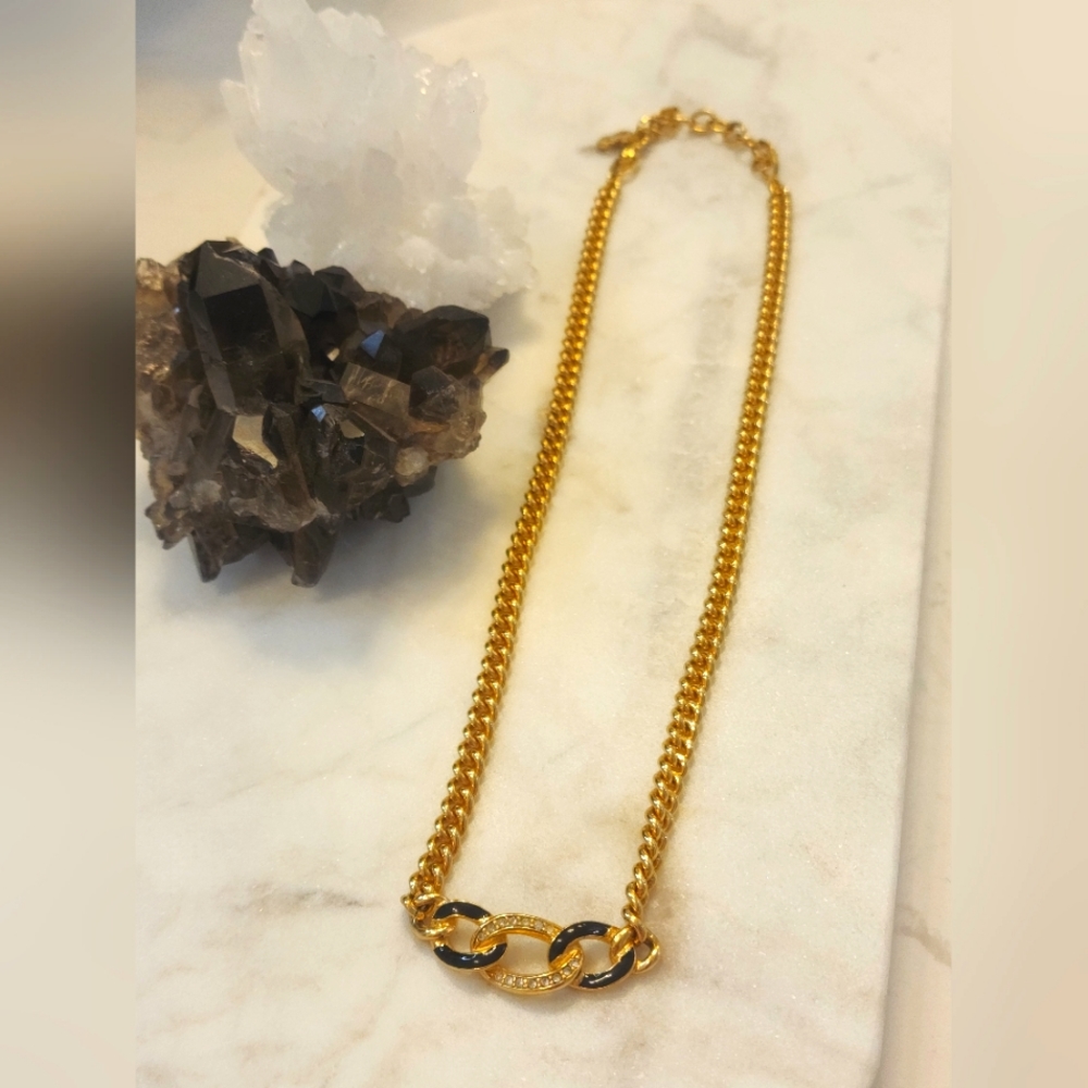 Vintage Christian Dior Necklace 🖤✨️